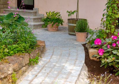MAnolux_sarl_Luxembourg_Pétange_travaux_terrasse_entrée_maison_garrage_dudelange_pierres_granits0033